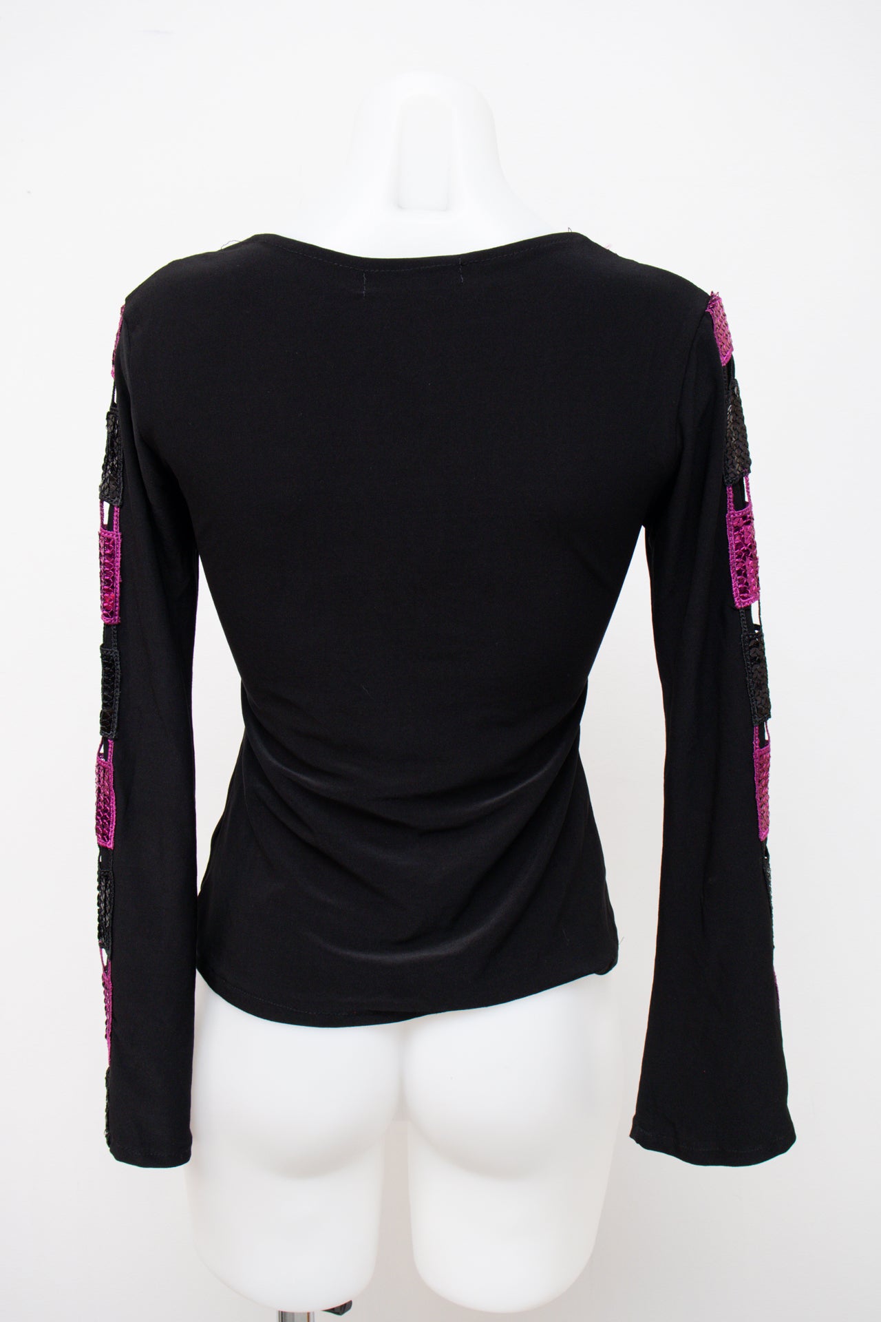 #079 How Cool T-shirt Black | c. 202 | Size 8