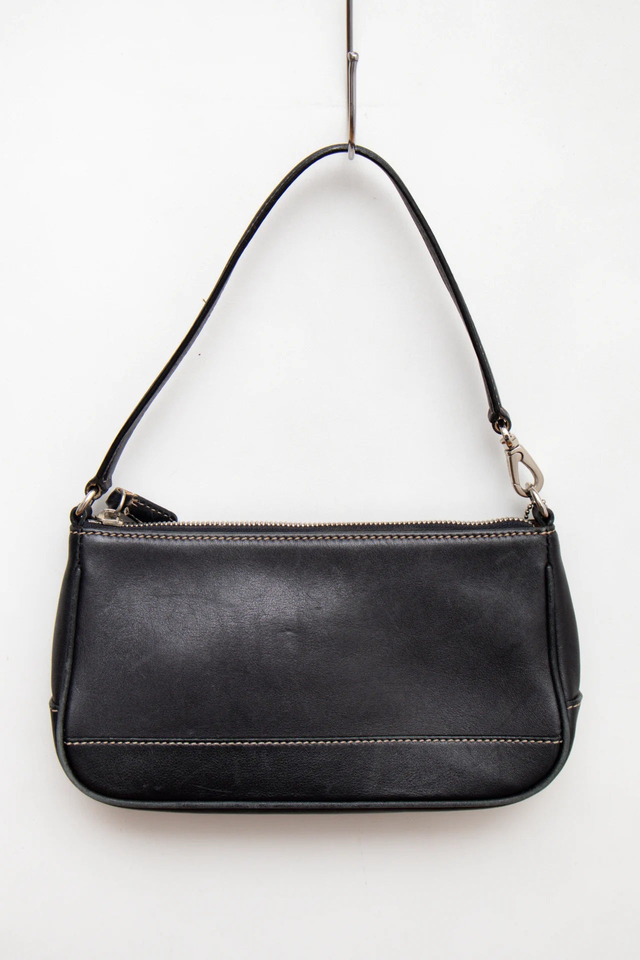 Coach /accessory/bag Black | c. 166 | Size