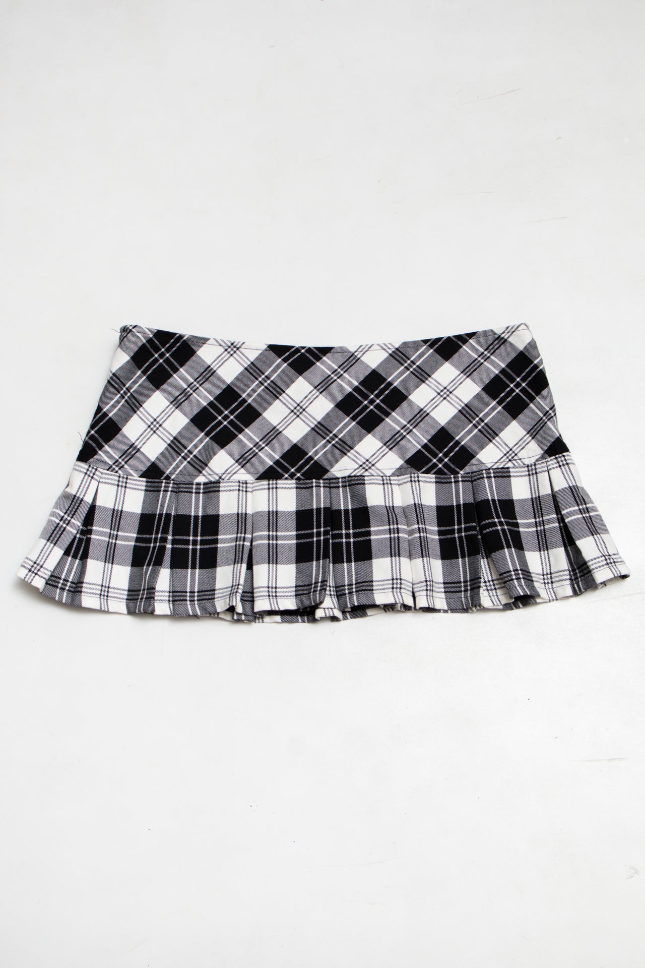 #137 Pimkie Mini Skirt Black | c. 189 | Size 8