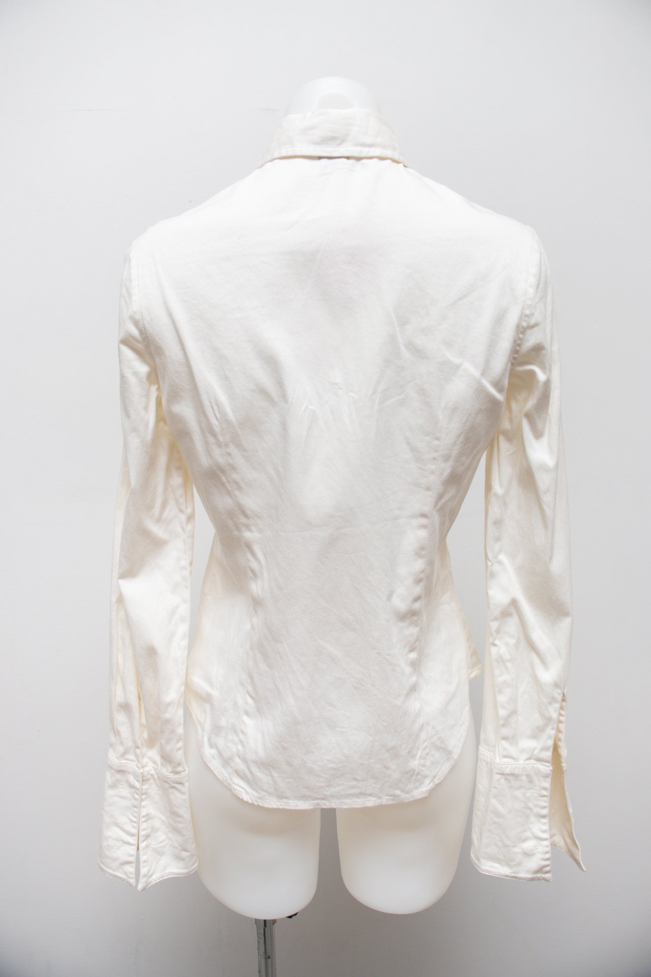 #97 Van Heusen T-shirt White | c. 191 | Size 6