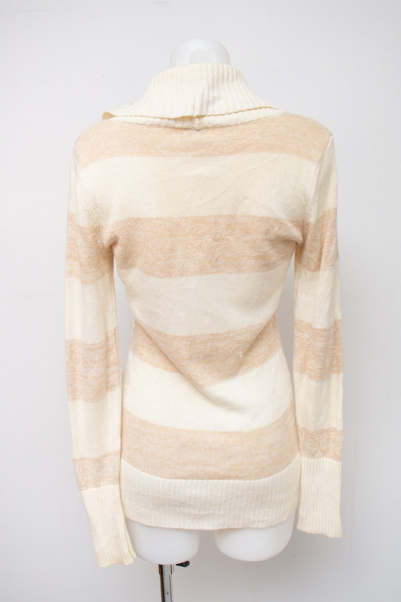 #95 Guess Camisole Top Beige | c. 195 | Size 8