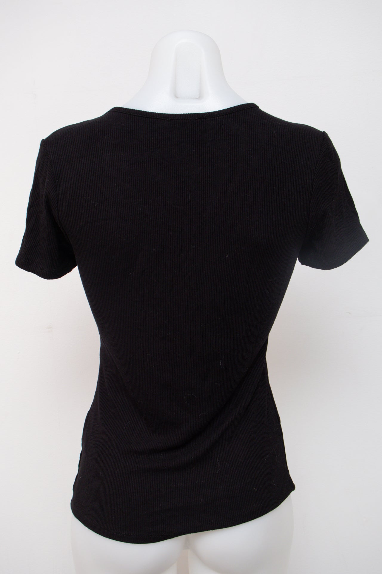 #080 Bebe T-shirt Black | c. | Size 8/10