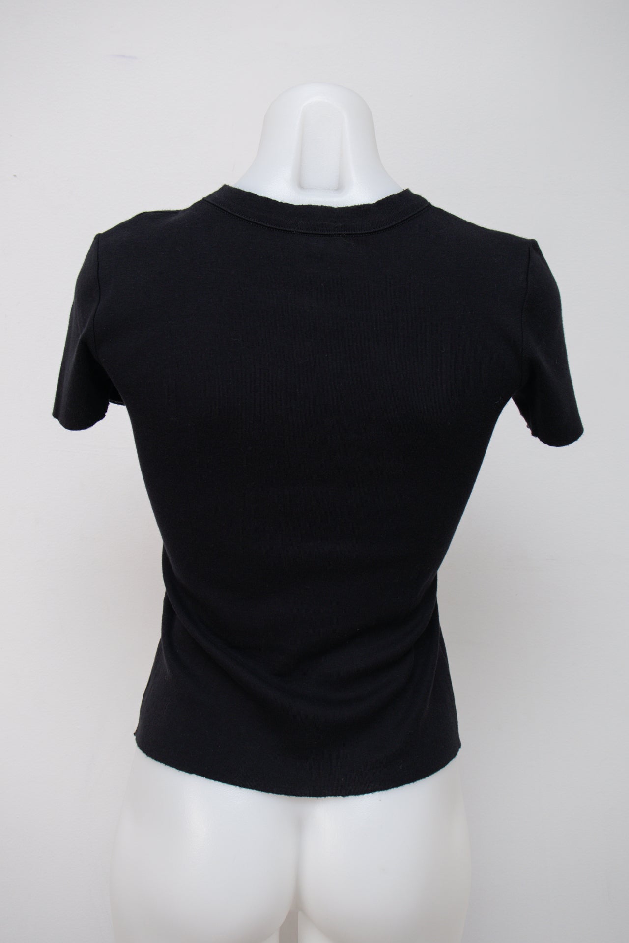 #097 United Colors Of Benetton T-shirt Black | c. 199 | Size 8