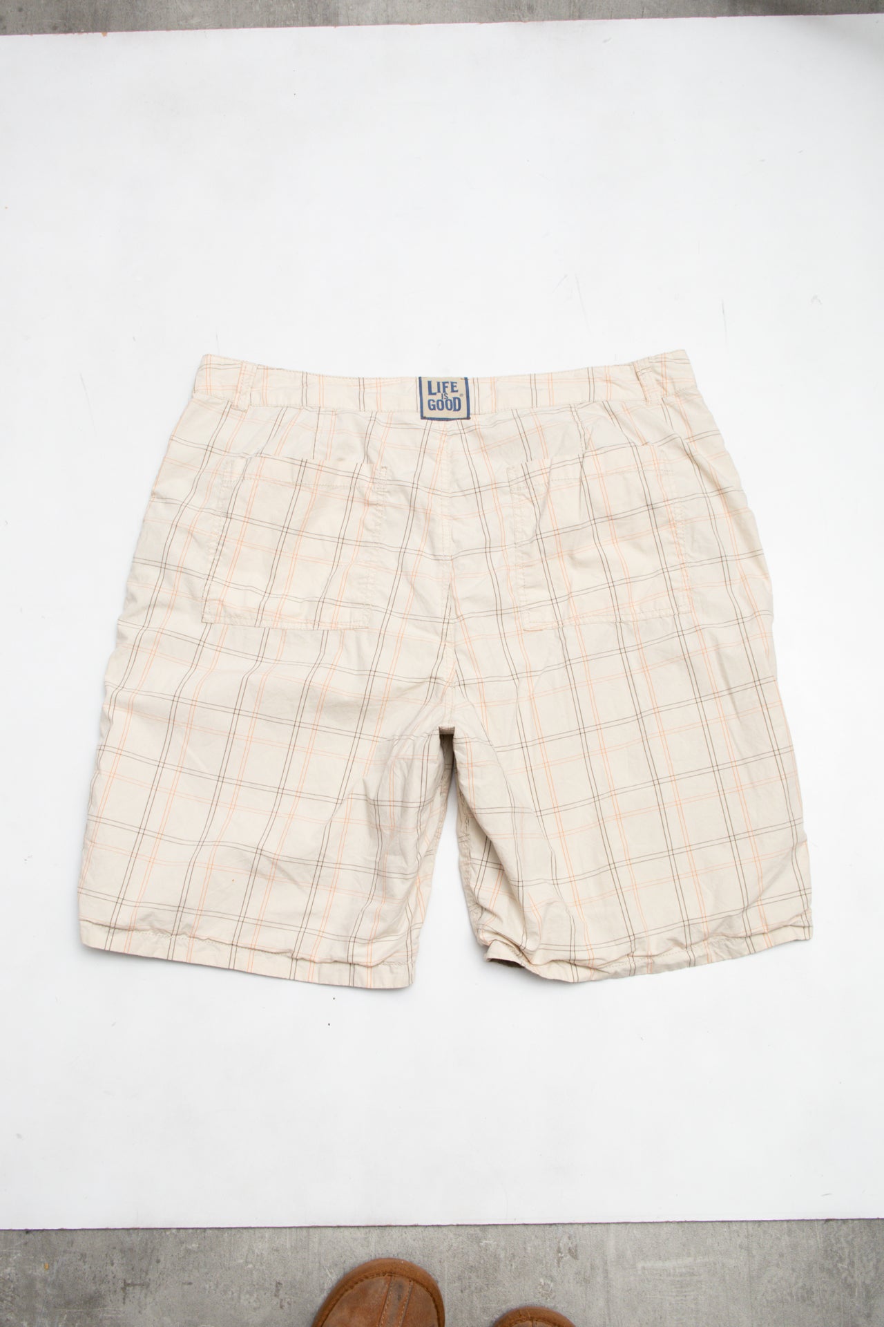 #115 Life Is Good Shorts White | c. 204 | Size 16/18