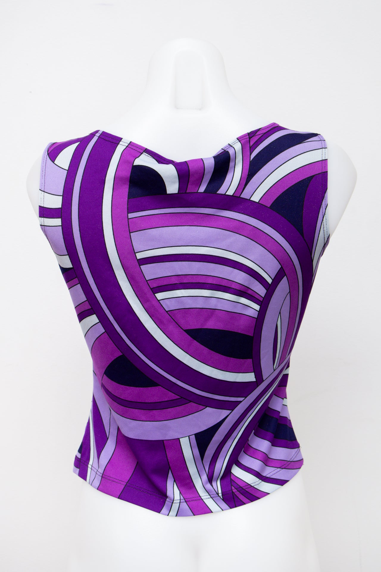 #64 Moa Tank Top Purple | c. 197 | Size 10