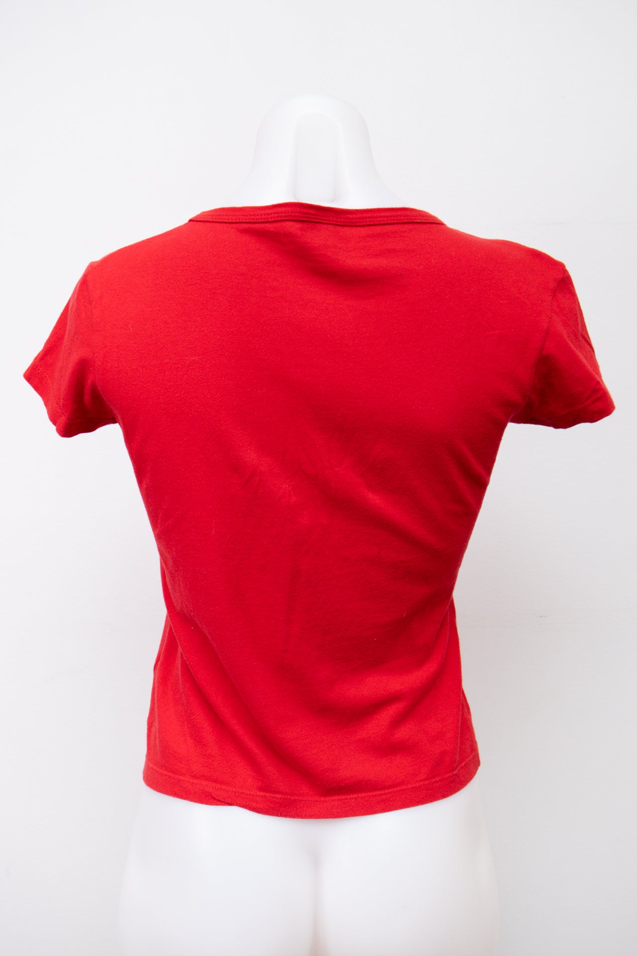 #76 Xoxo T-shirt Red | c. 198 | Size 6/8