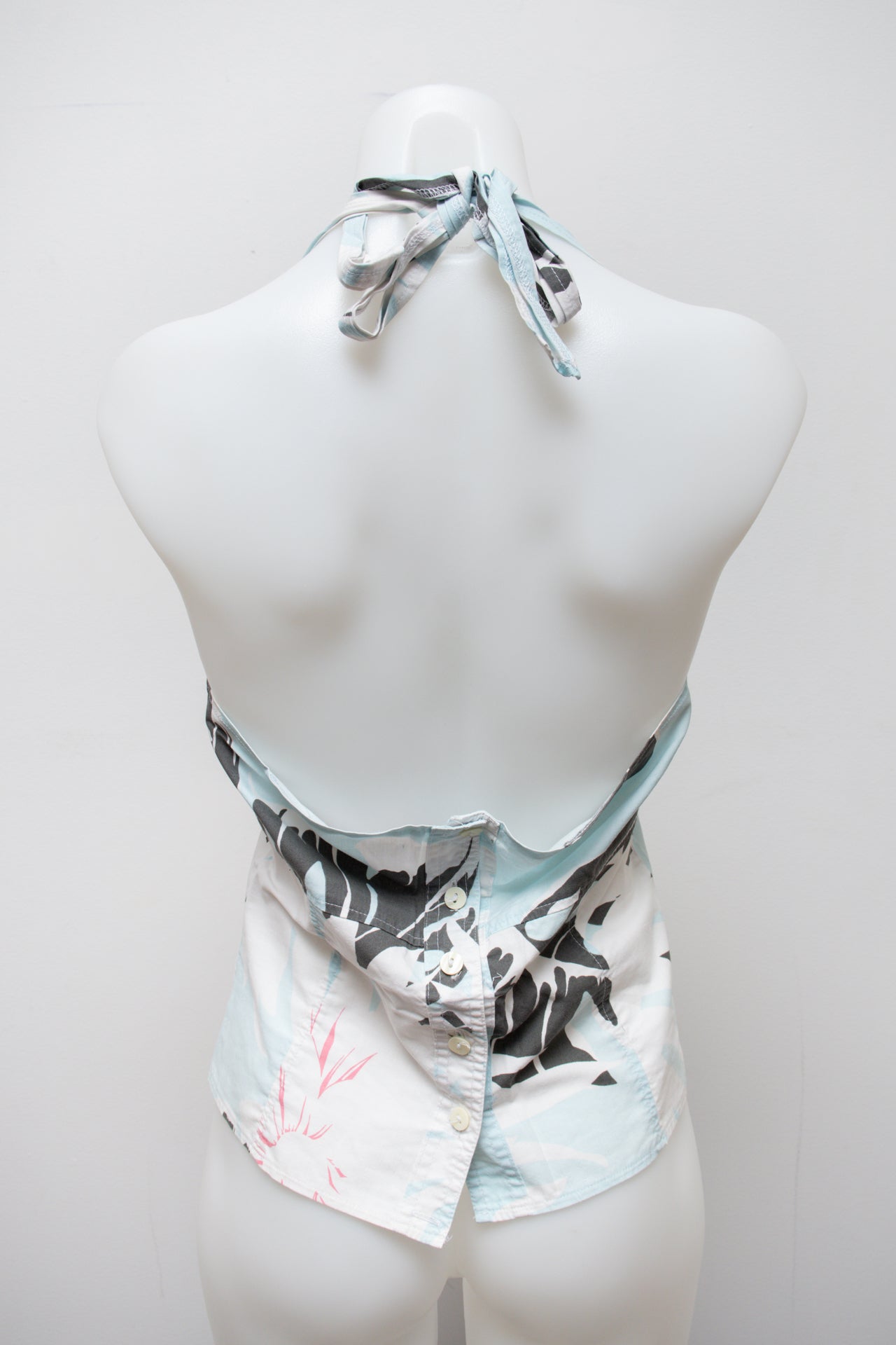 #81 Halter Top White | c. 191 | Size 8