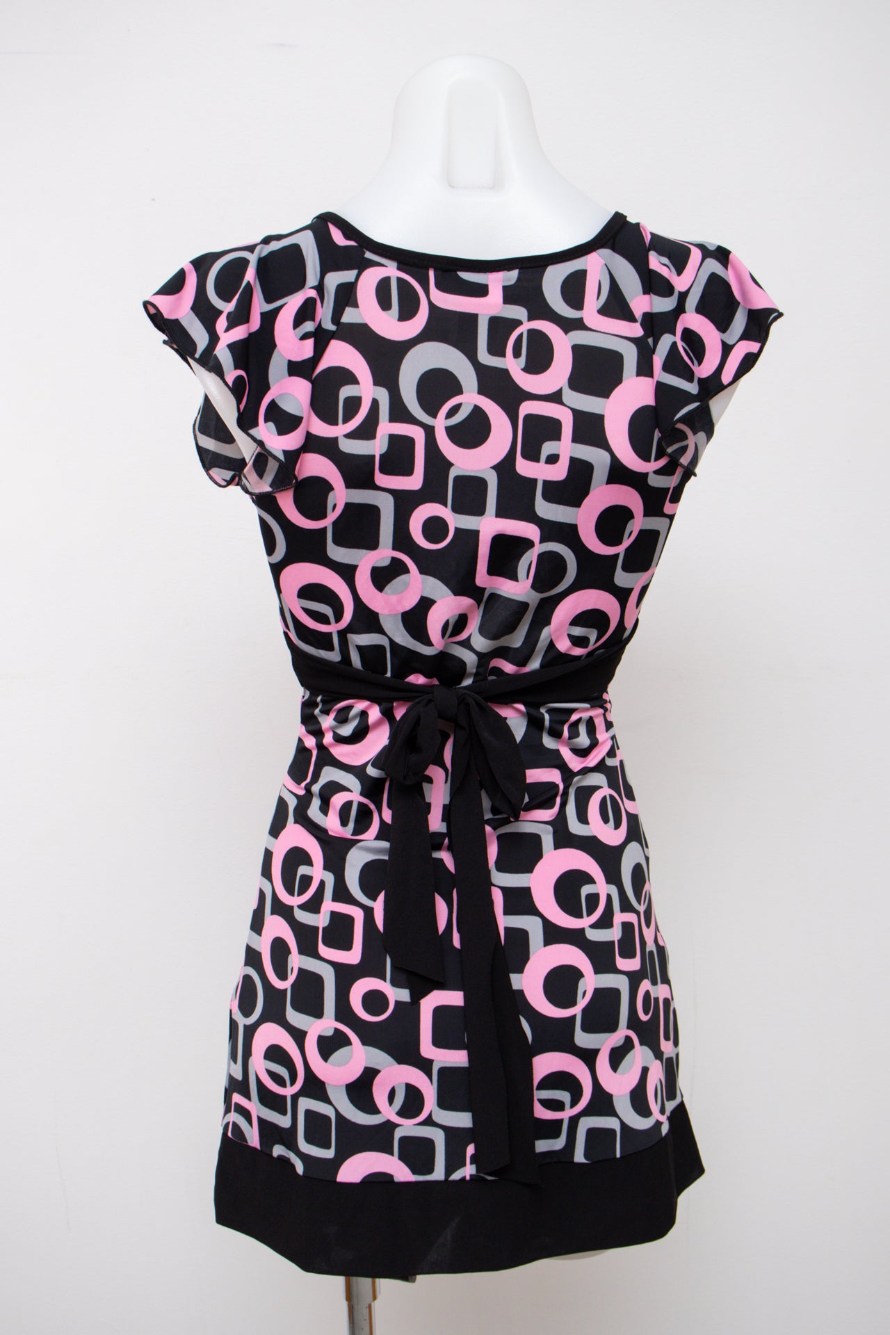 #037 Body Central Cami Top Black | c. 201 | Size 8