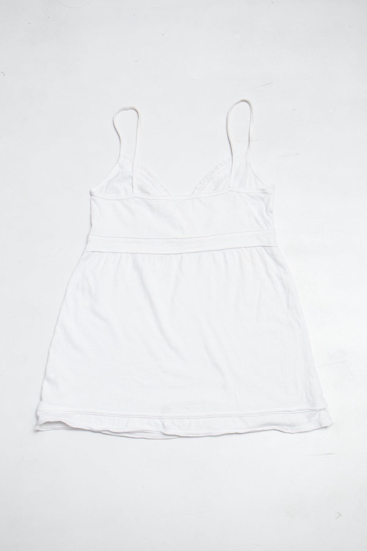 #075 Cami White | c. 209 | Size 6