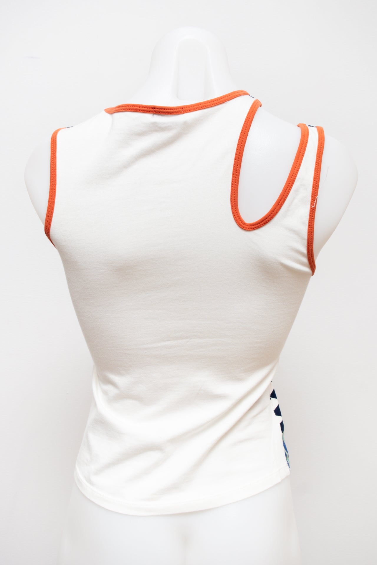 #12 Bsk Tank Top White | c. 190 | Size 8/10