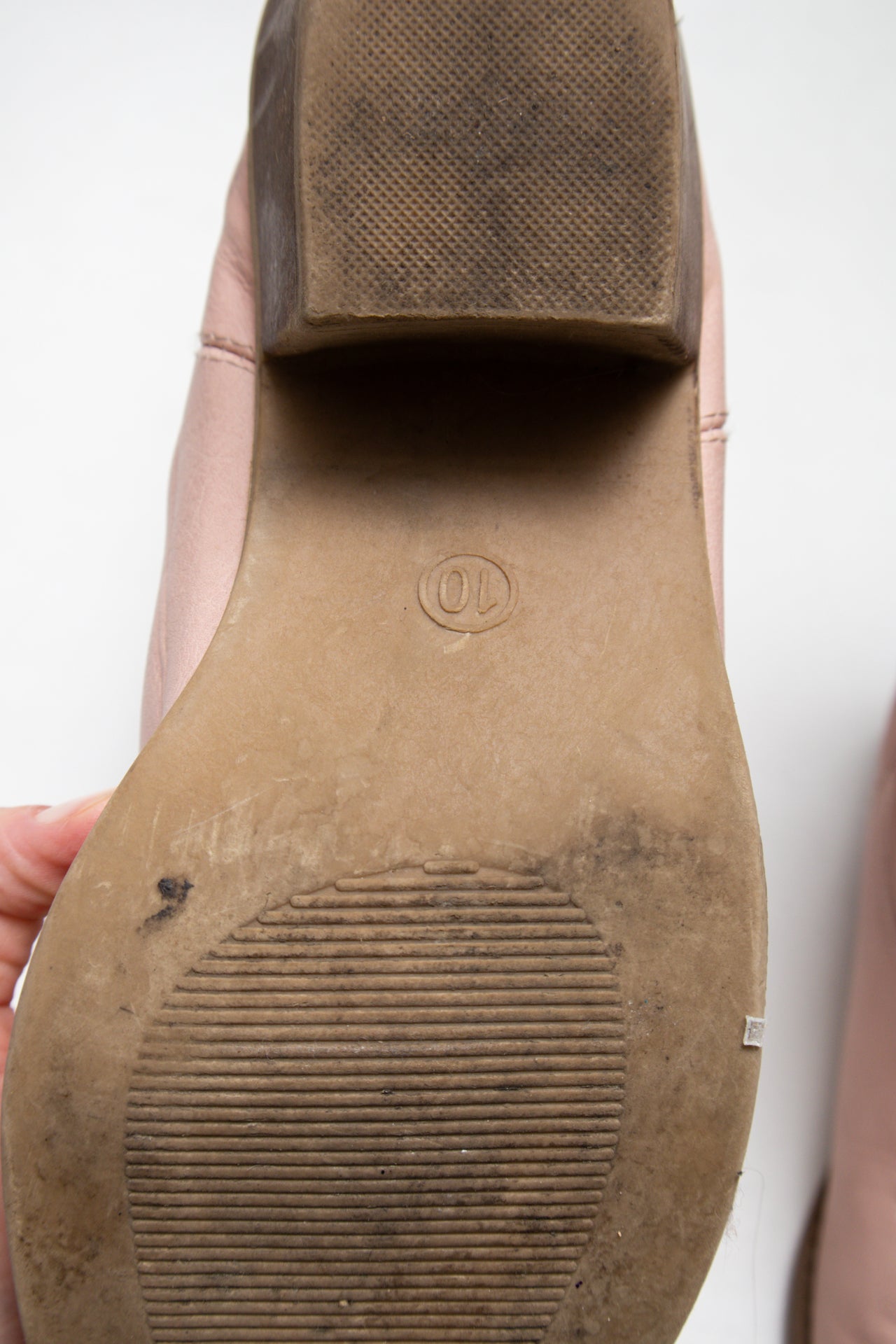 #72 Pink | c. | Size 10