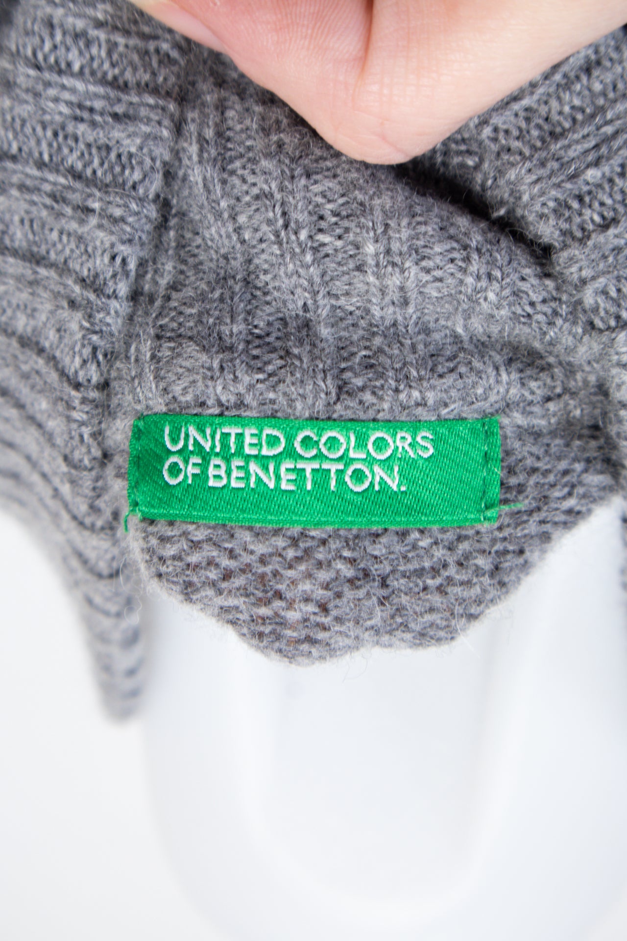 #113 United Colors Of Benetton T-shirt Gray | c. 207 | Size 8