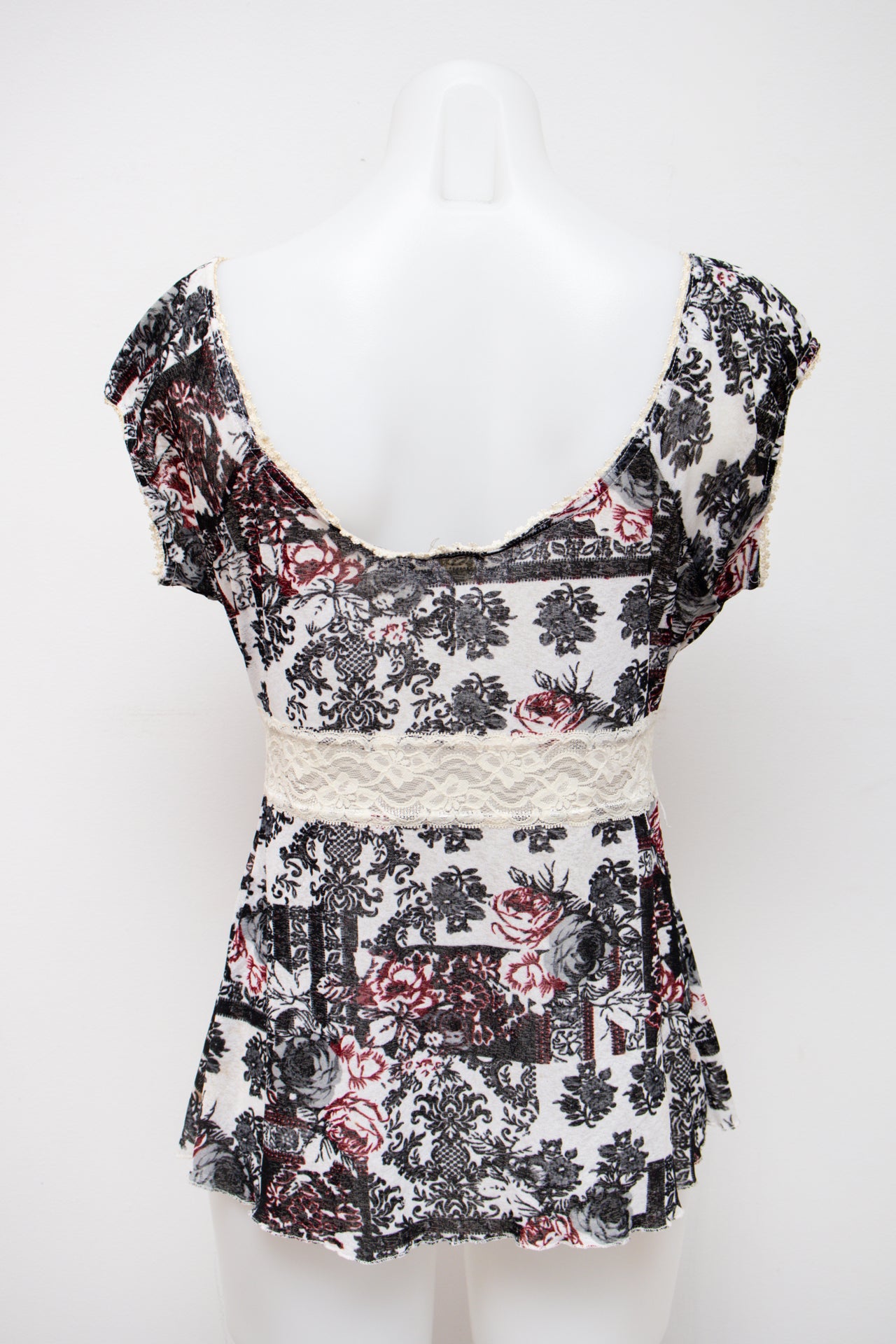 #35 Senrera Camisole Top White | c. 196 | Size 10