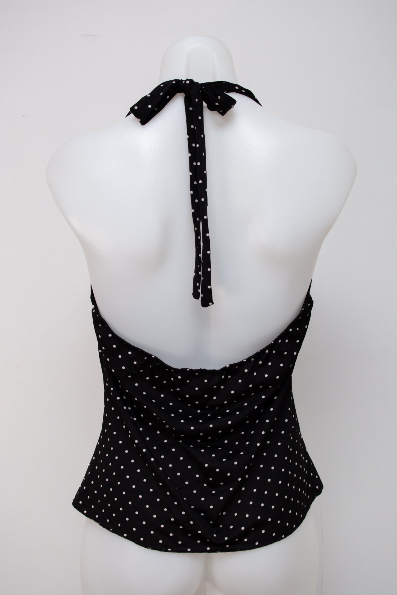 #040 Venus Halter Top Black | c. 199 | Size 10