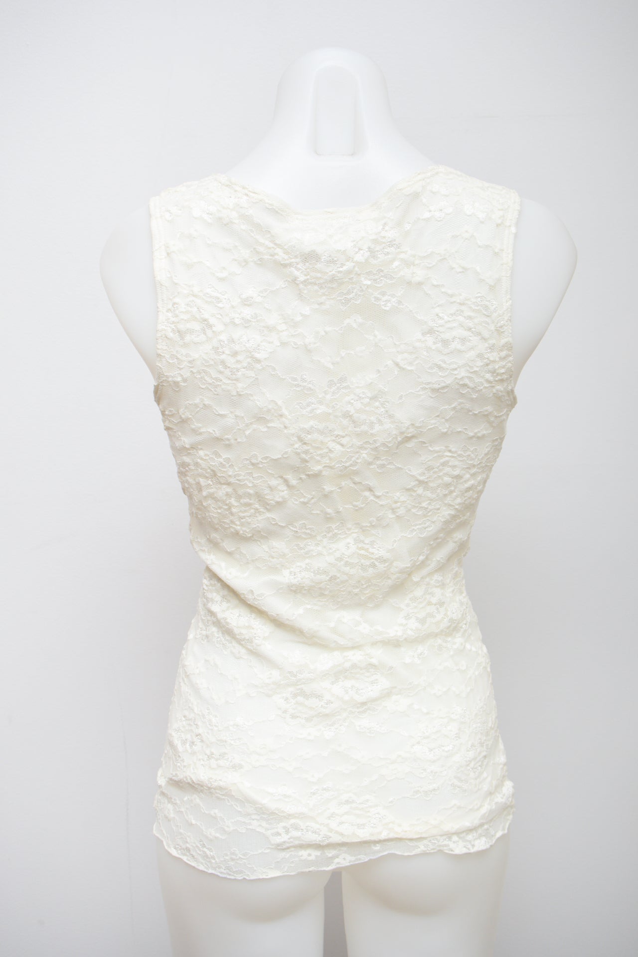 #25 White House Black Market Cami Top White | c. 194 | Size 10