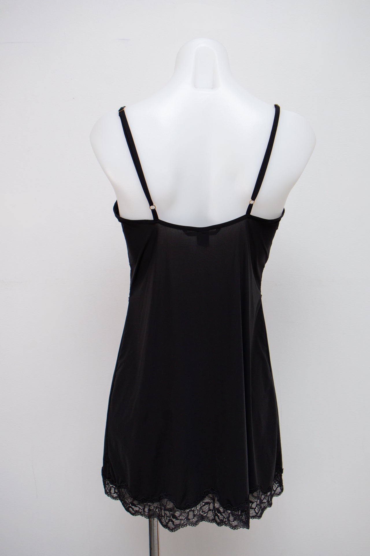 #127 Victoria's Secret Camisole Black | c. 199 | Size 8