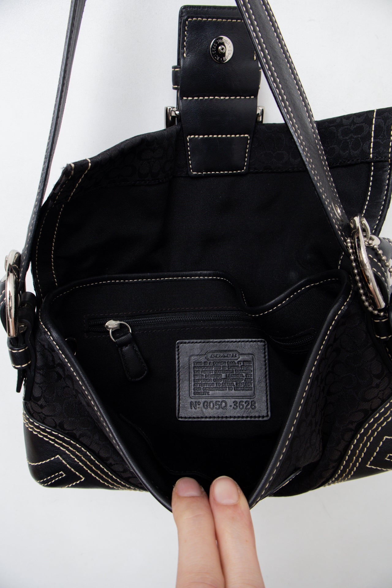 #191 Coach Shoulder Bag Black | c. 200 | Size