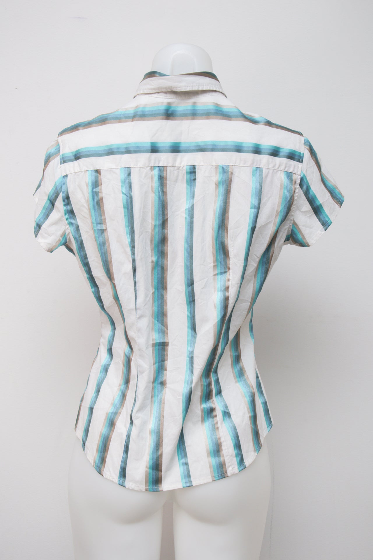 #100 New York & Company T-shirt White | c. 199 | Size 8