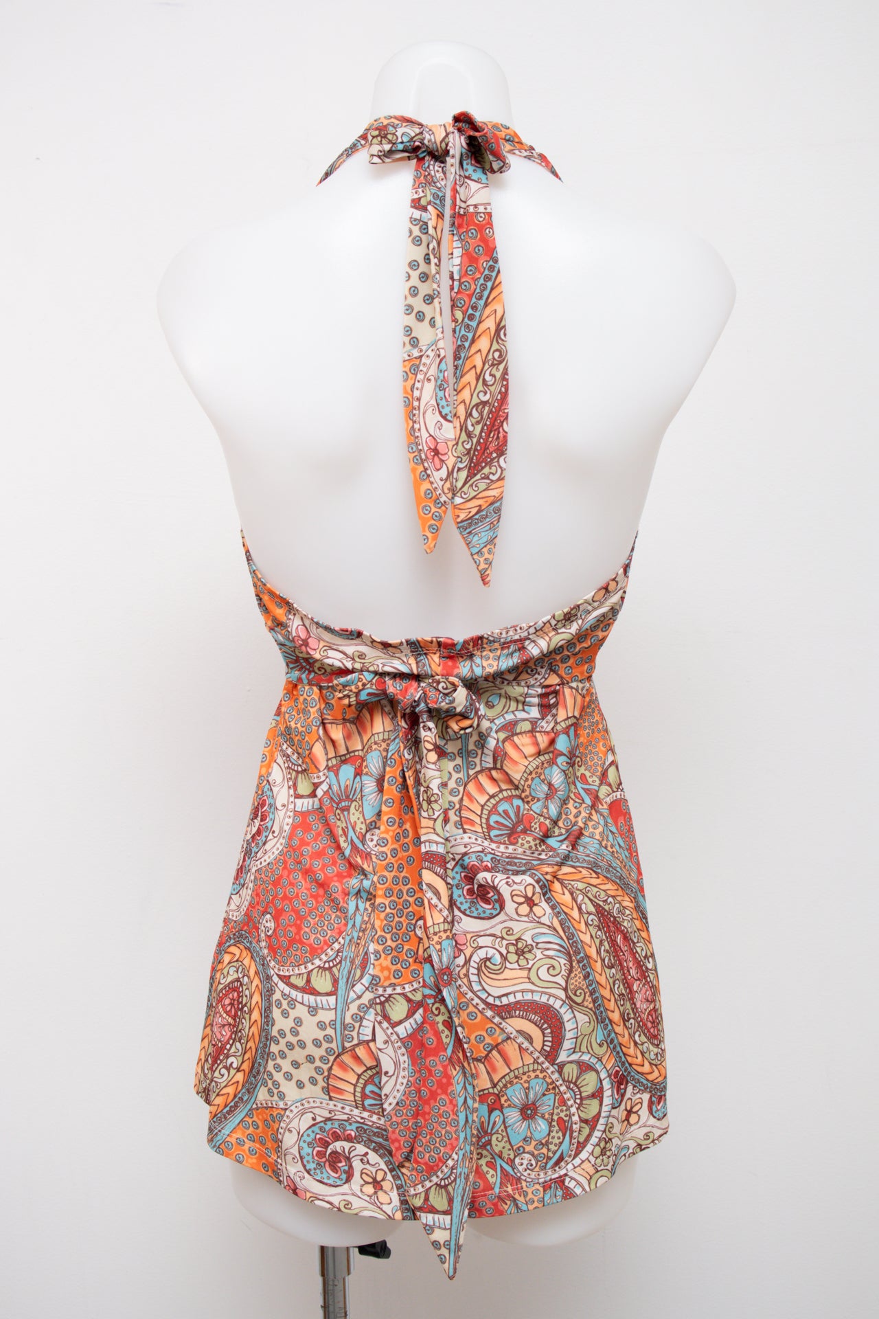 #112 6 Degrees Halter Top Orange | c. 206 | Size 8