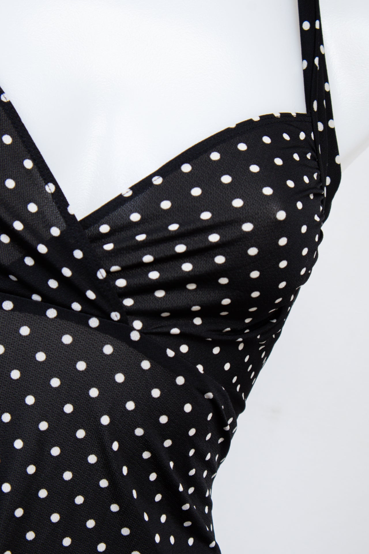 #067 Venus Halter Top Black | c. 207 | Size 8