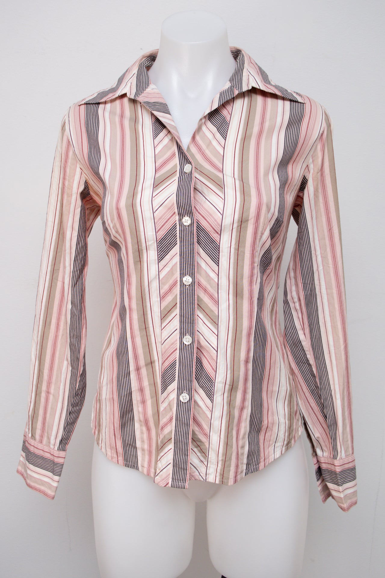 #108 Ann Taylor T-shirt Pink | c. 199 | Size 8
