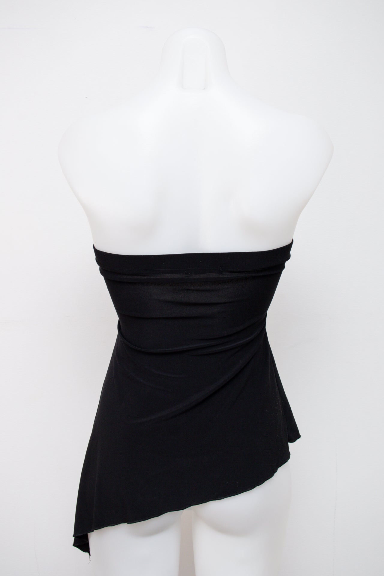 #003 One Heart Mini Skirt Black | c. 200 | Size 6
