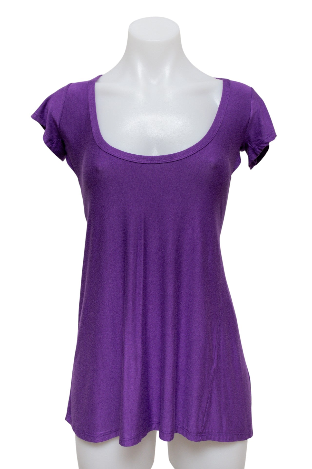#20 Vogue T-shirt Purple | c. 184 | Size 10