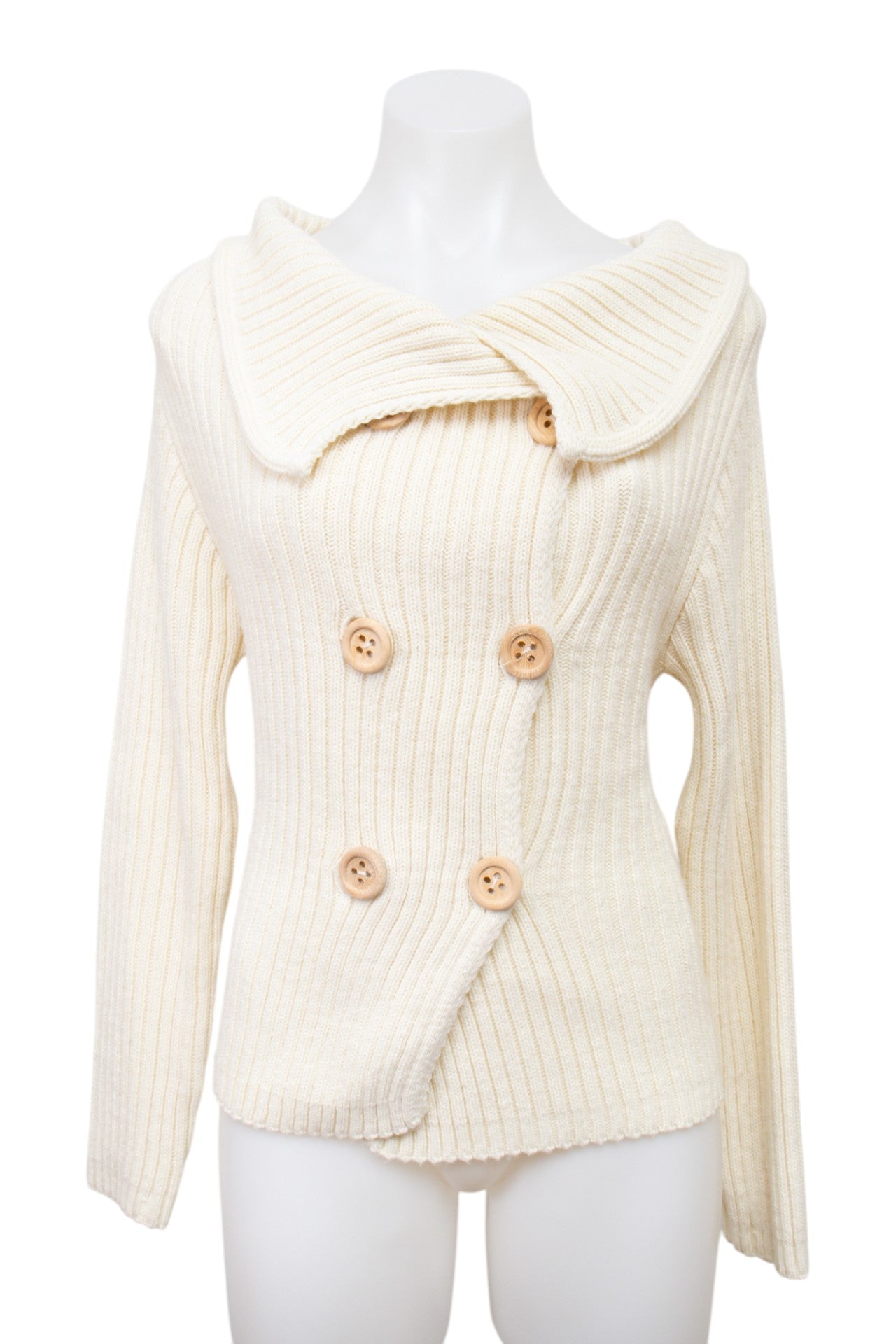 #121 Cardigan White | c. 198 | Size 31