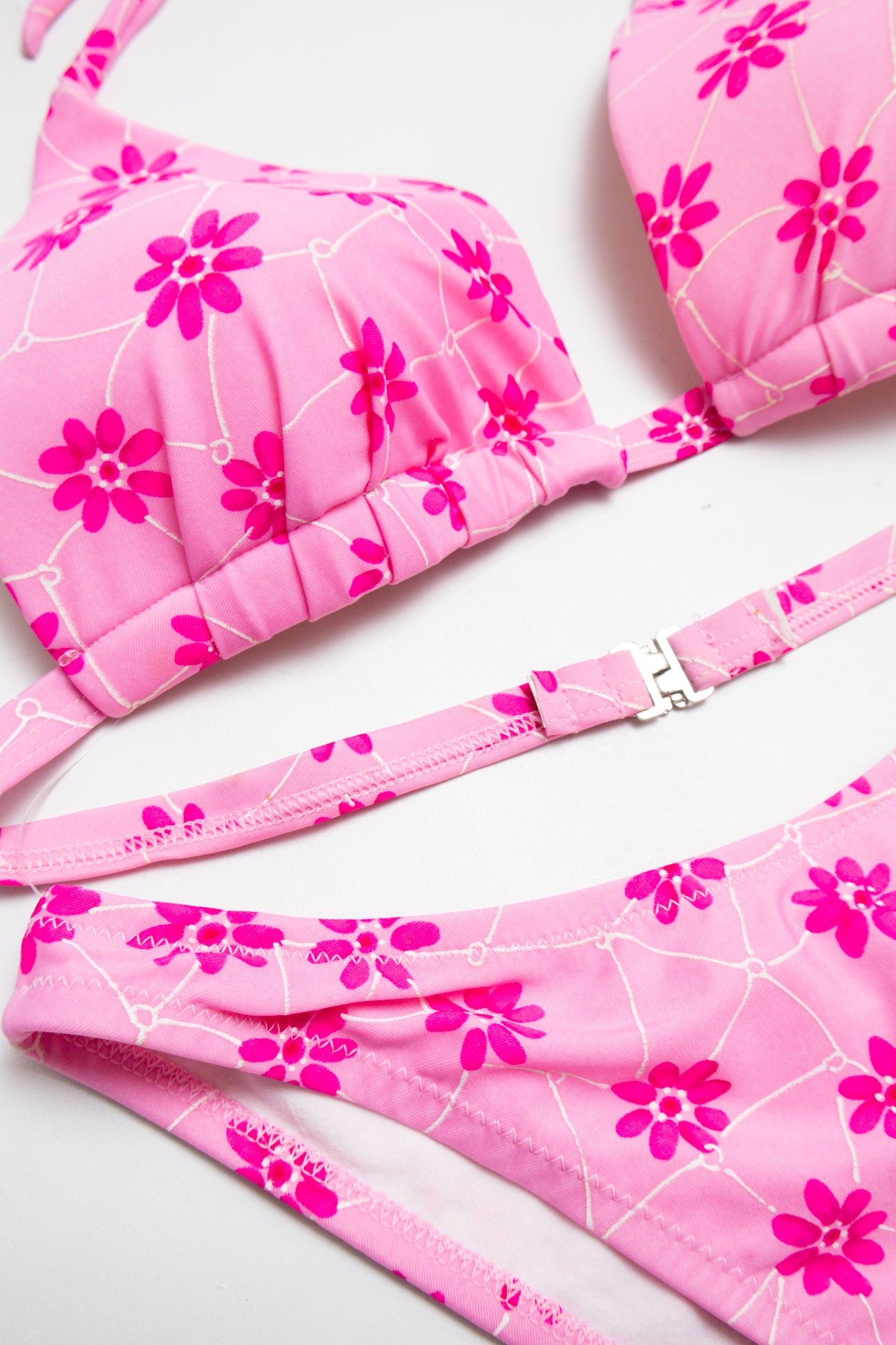#100 Bikini Pink | c. 213 | Size 8