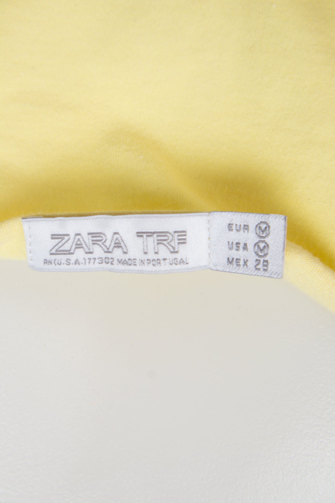 #087 Zara Trf T-shirt Yellow | c. 199 | Size 8