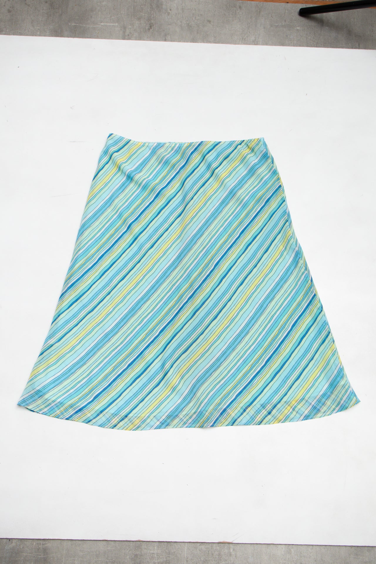 #153 New York & Company Skirt Blue | c. 197 | Size 10