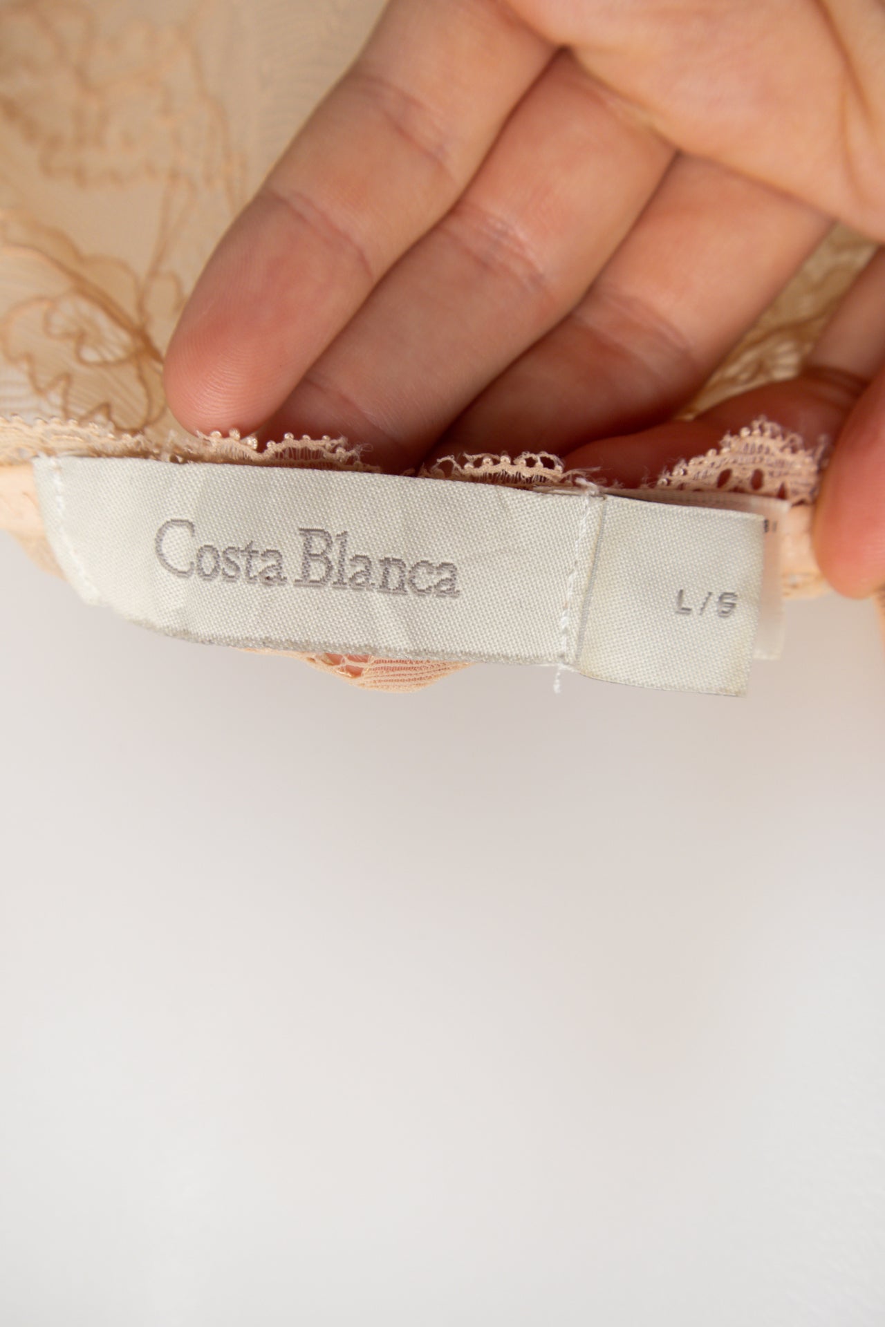 #04 Costa Blanca Camisole Top Beige | c. | Size