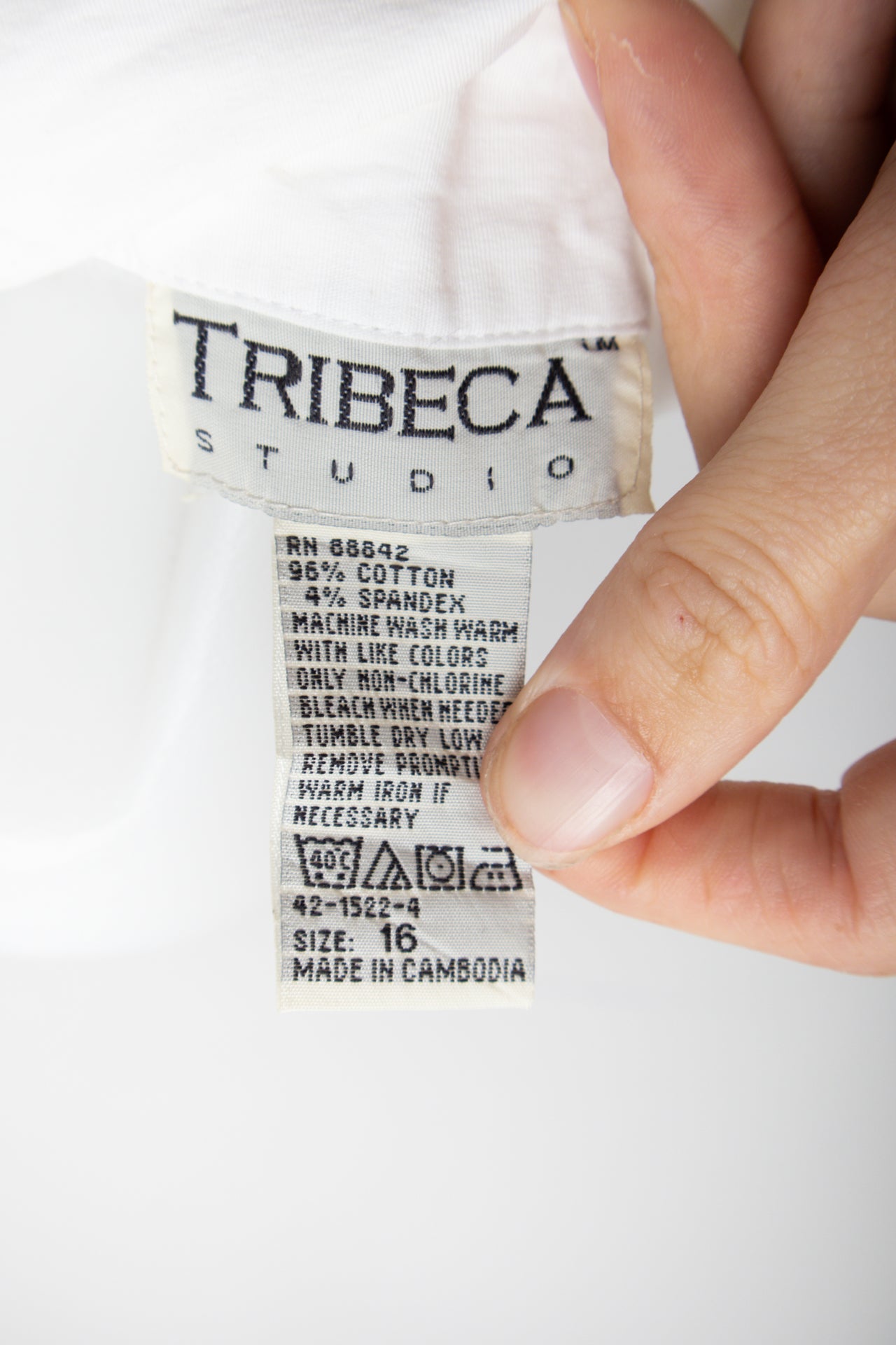 #82 Tribeca Studio Tank Top White | c. 178 | Size 14