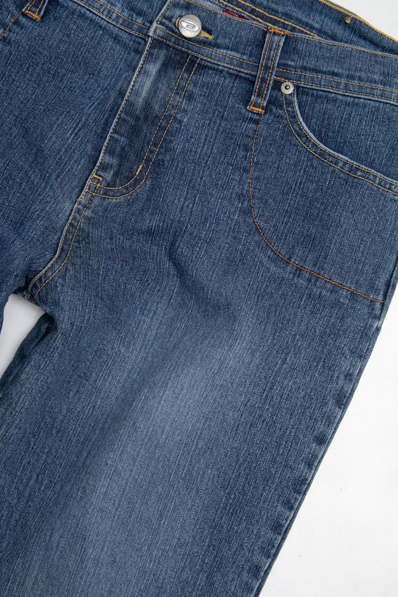 #030 Bongo Jeans Blue | c. 206 | Size 10/12