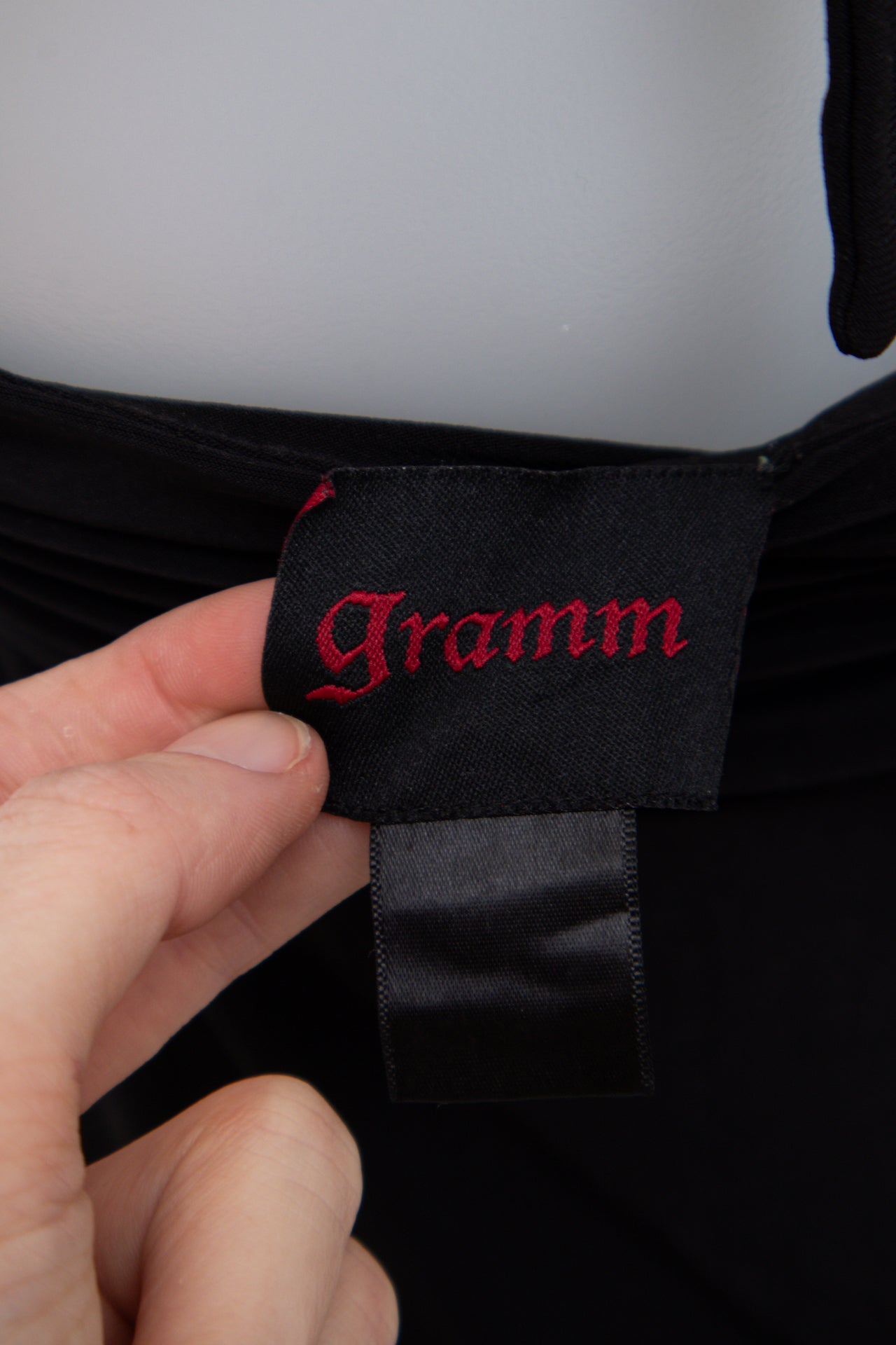 #02 Gramm Halter Top Black | c. 196 | Size 10