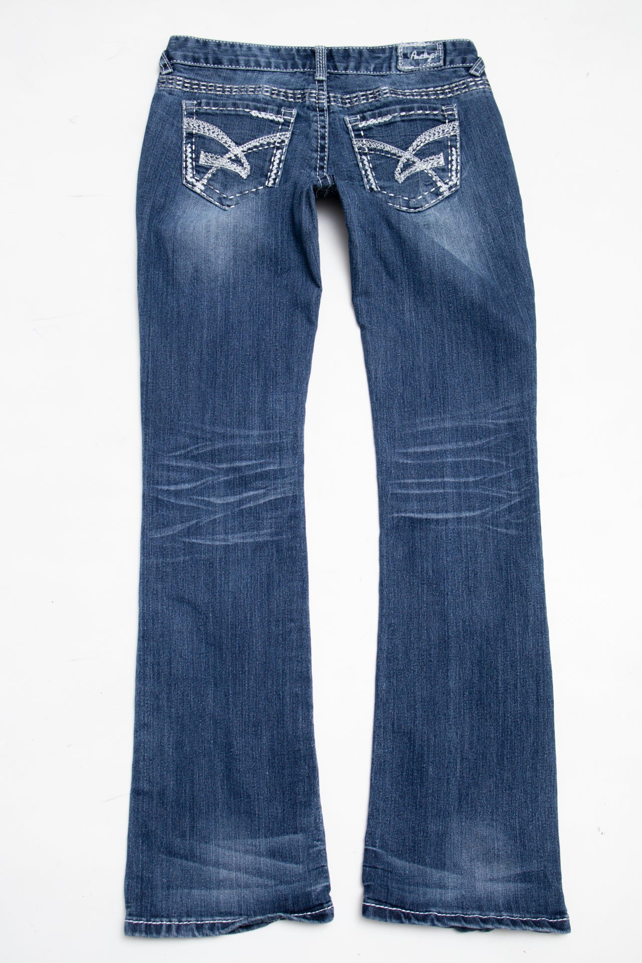 #037 Amethyst Jeans Blue | c. 206 | Size 8
