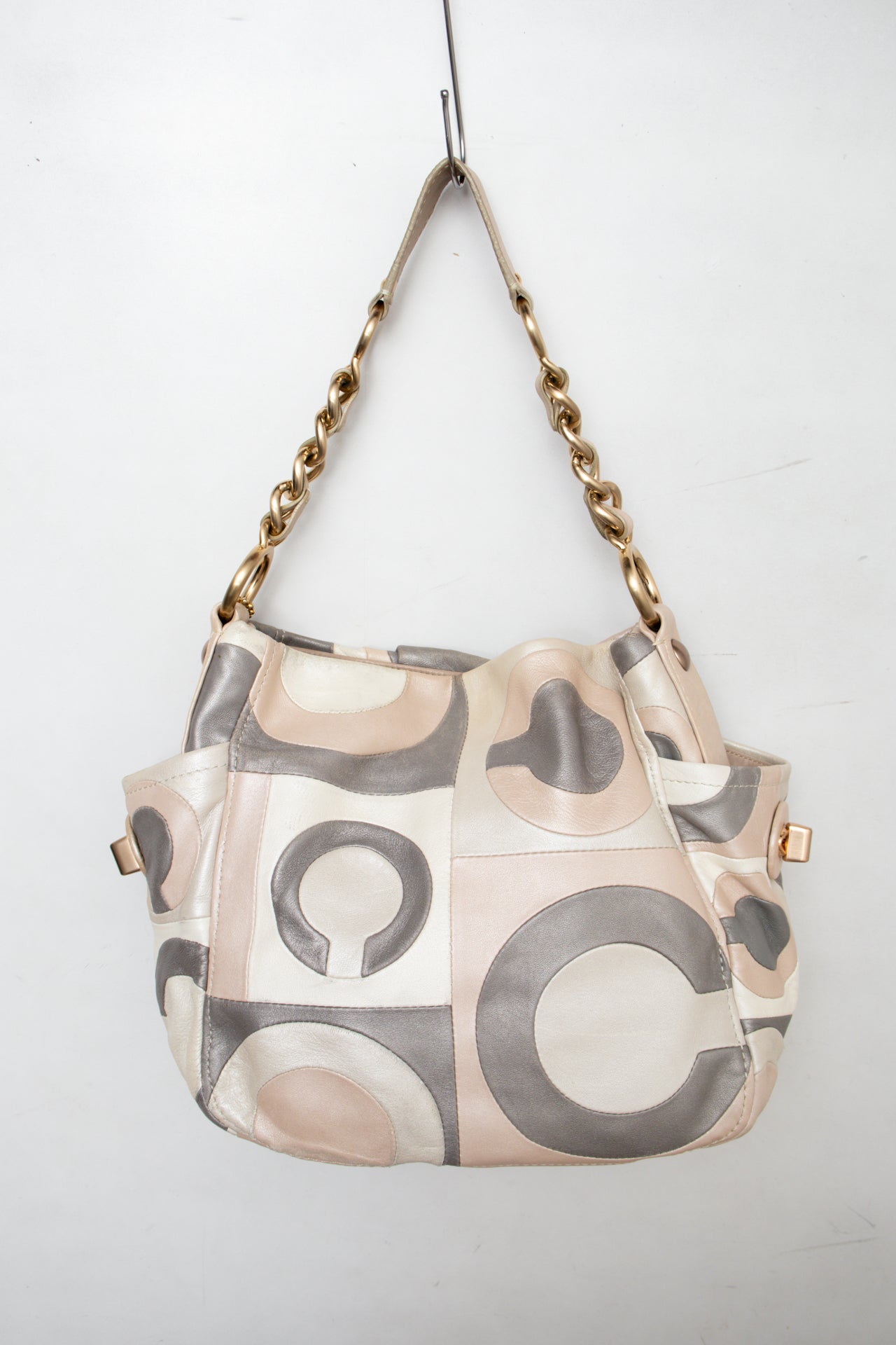 #174 Coach Shoulder Bag Beige | c. 206 | Size