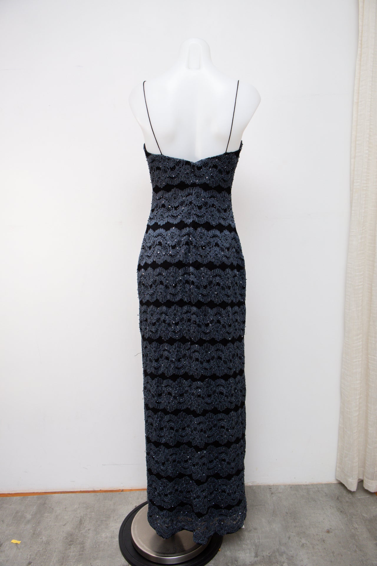 #180 Dress Black | c. 205 | Size 8