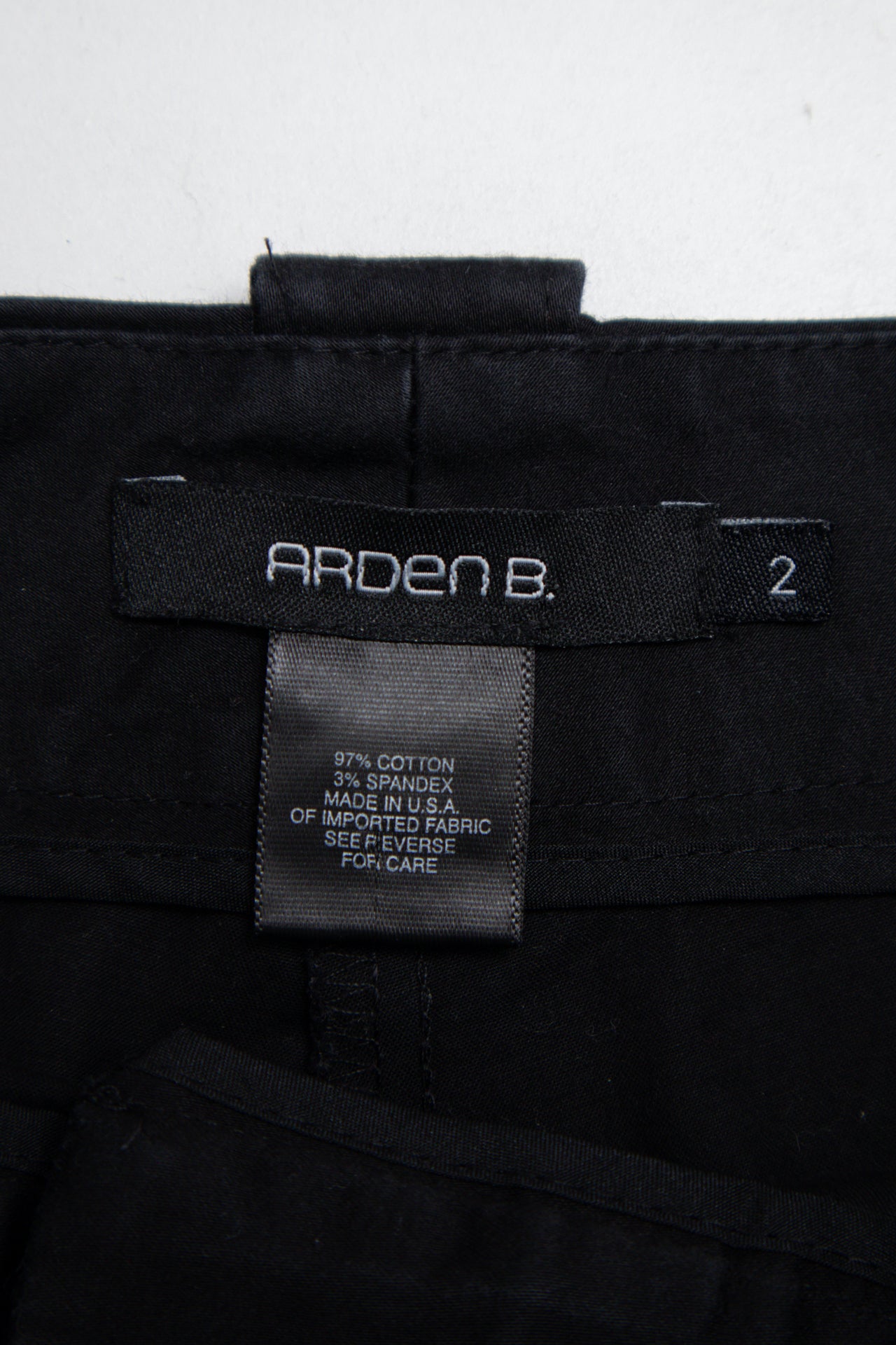 #170 Arden B. Shorts Black | c. 200 | Size 8