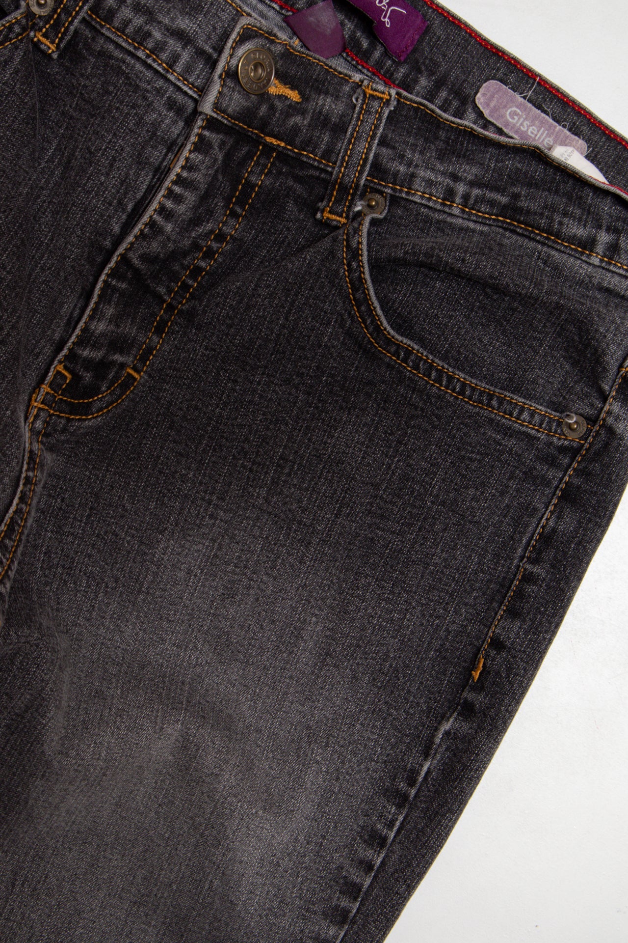 #86 Gloria Vanderbilt Jeans Black | c. 186 | Size 8