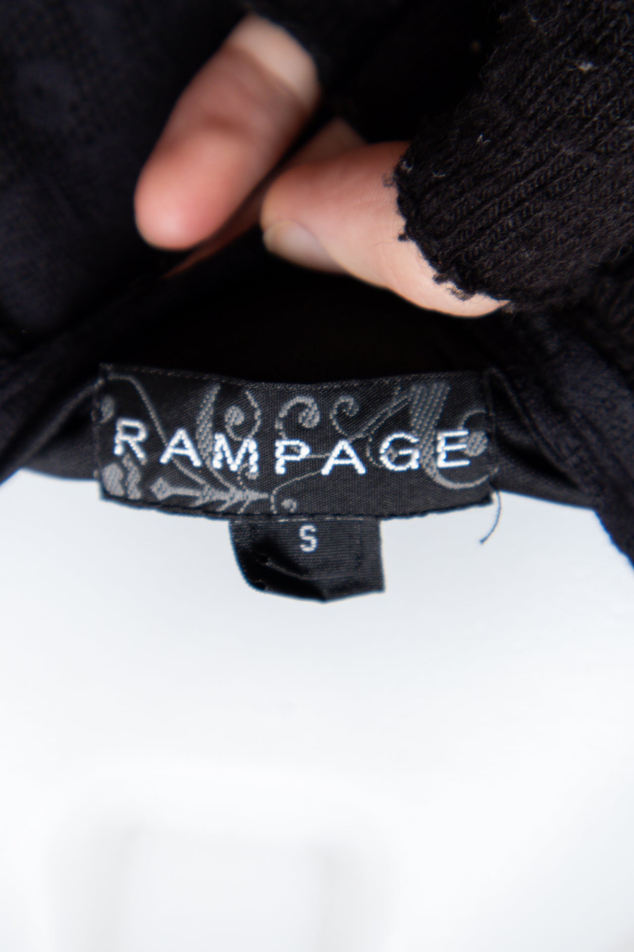 #29 Rampage Cami Top Black | c. 193 | Size 8