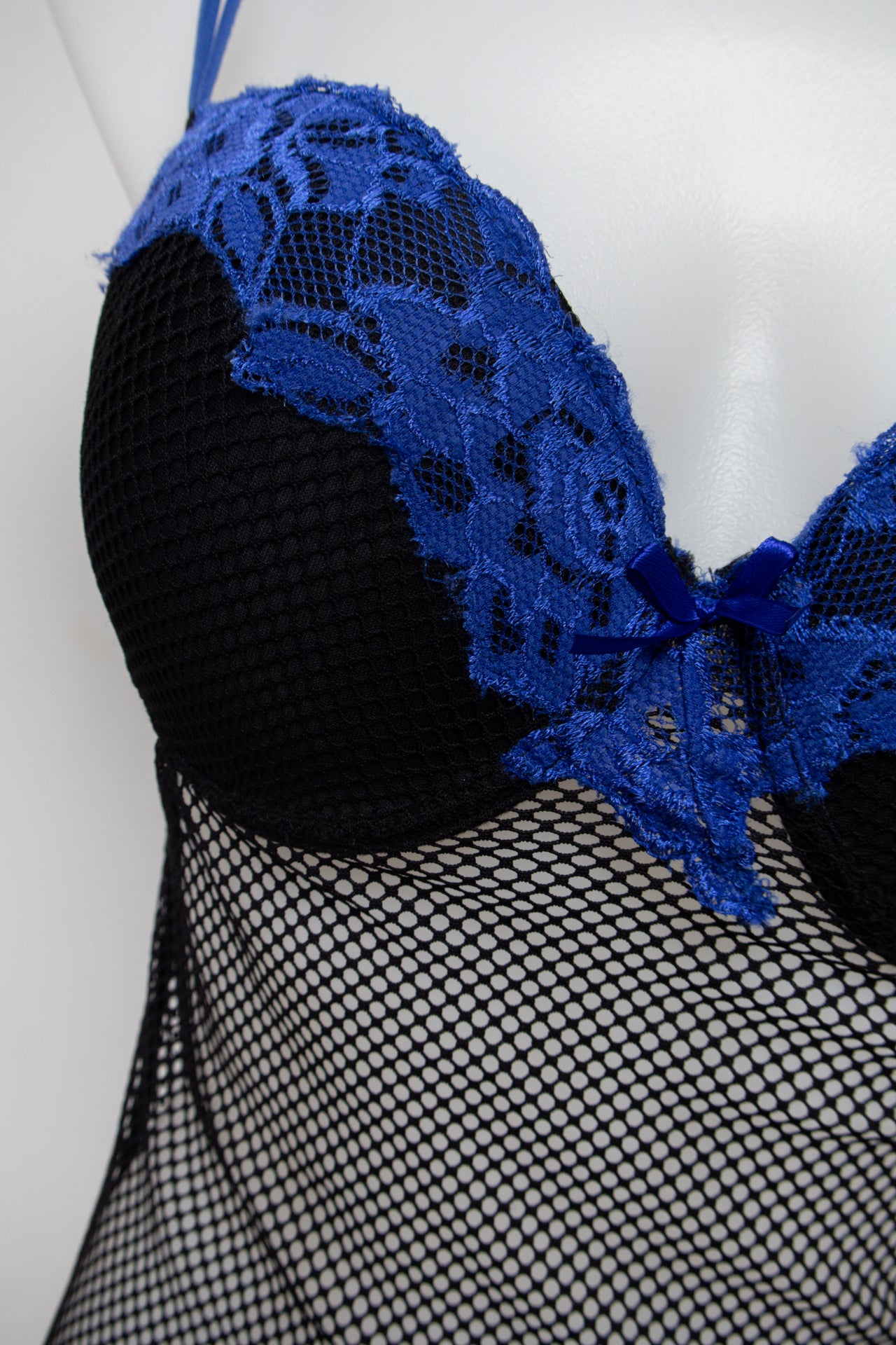 # Princess Camisole Black | c. | Size