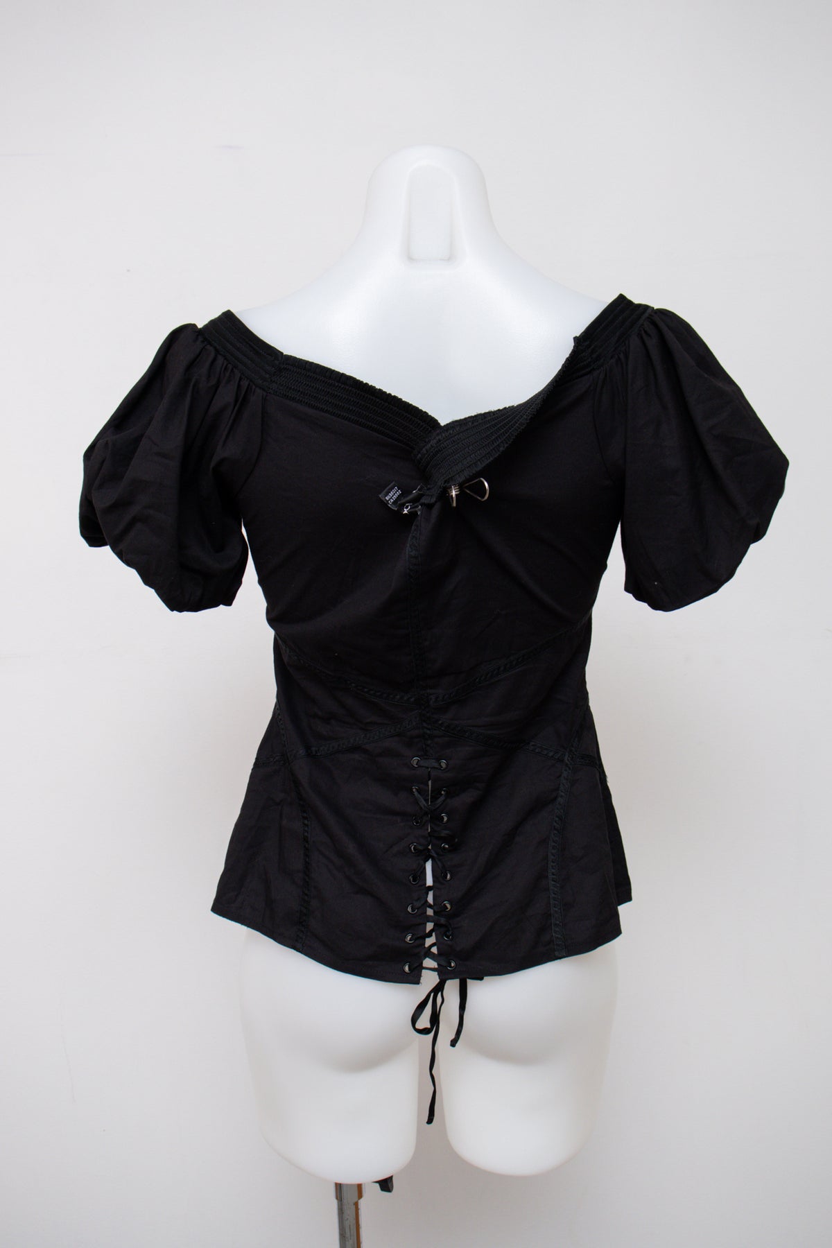 #109 Bebe Top Black | c. 208 | Size 8/10