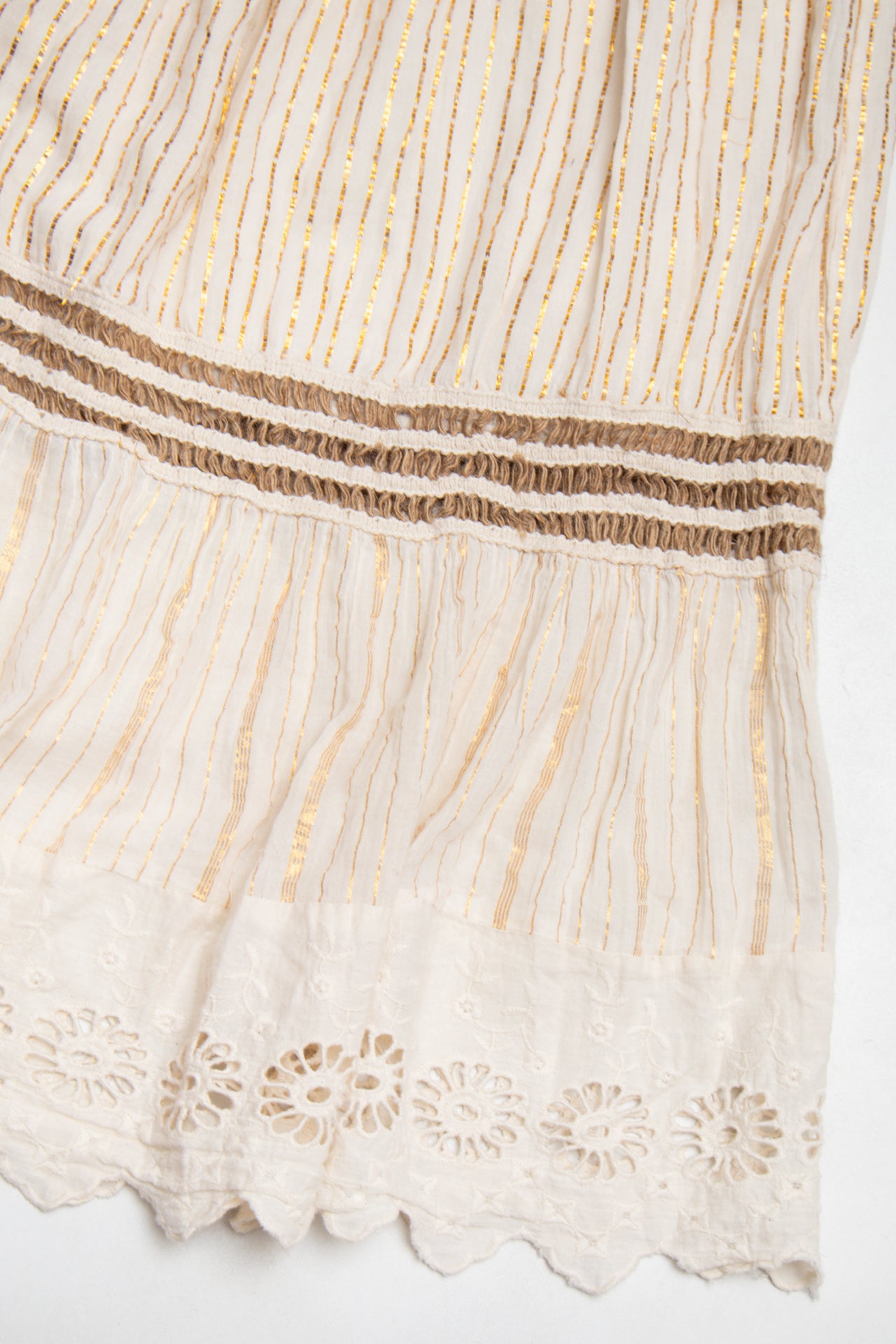 #121 Madu Skirt White | c. 193 | Size 8