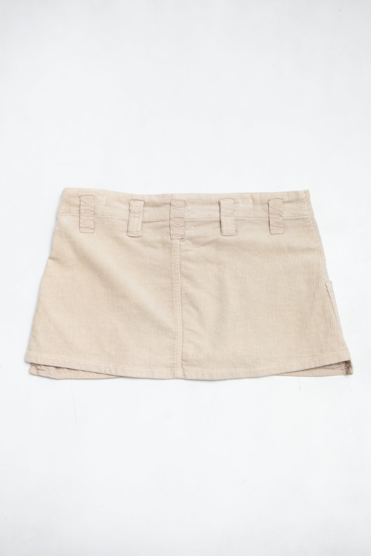#178 Evo-e Mini Skirt Beige | c. 199 | Size 12