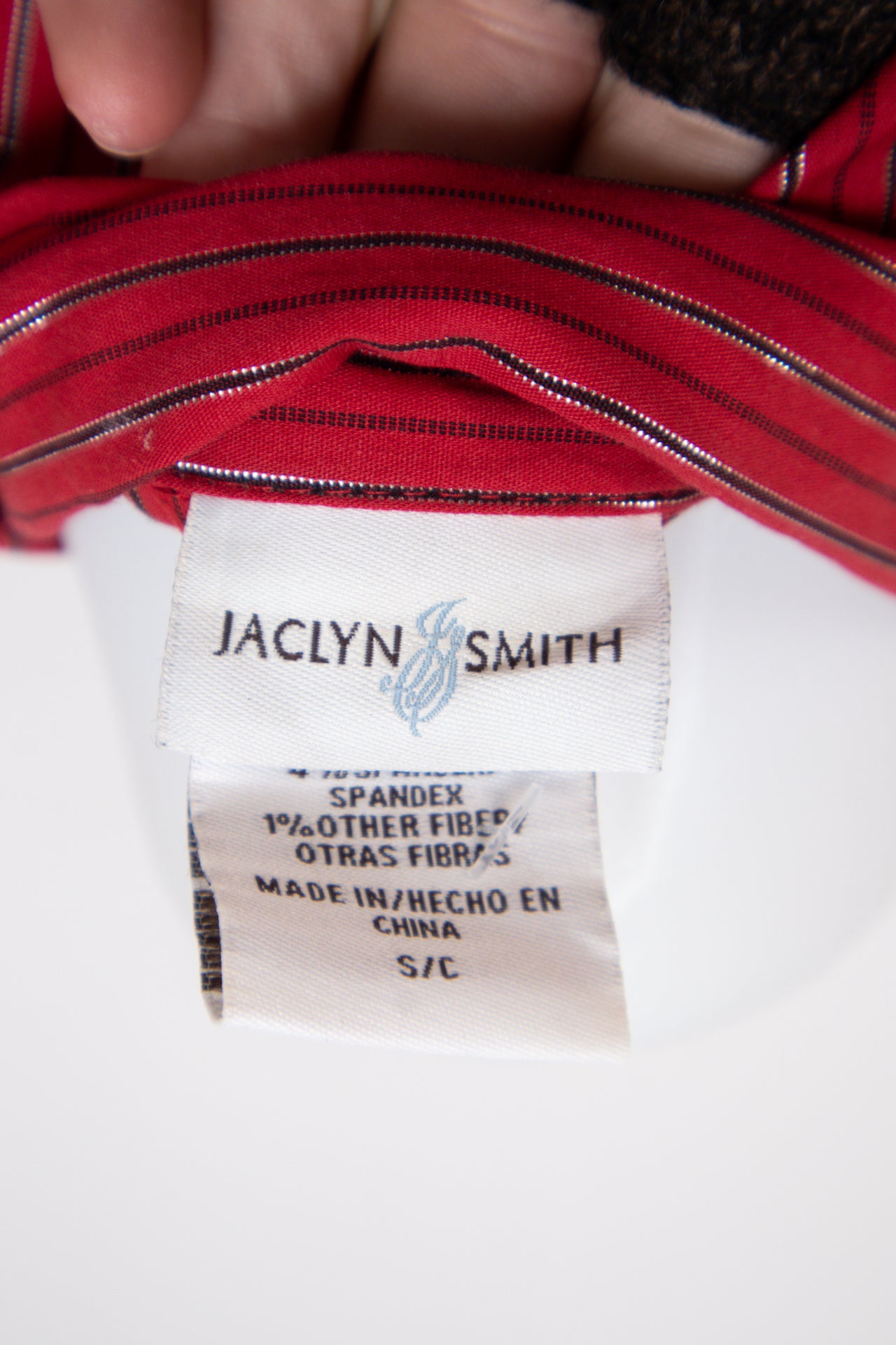 #045 Jaclyn Smith T-shirt Red | c. | Size 10