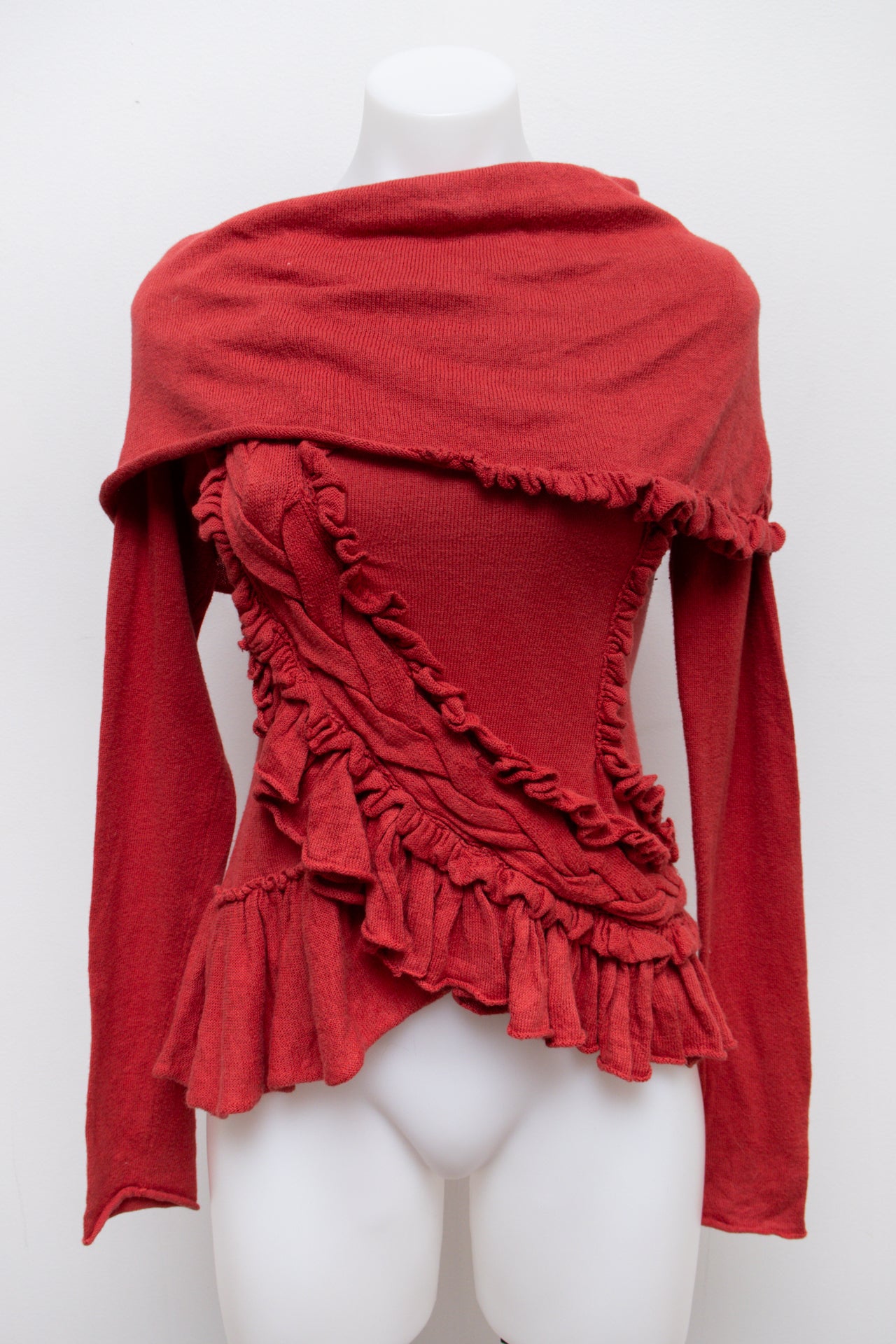 #85 Guinevere T-shirt Red | c. 192 | Size 8