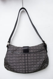 #209 Coach Shoulder Bag Black | c. 199 | Size