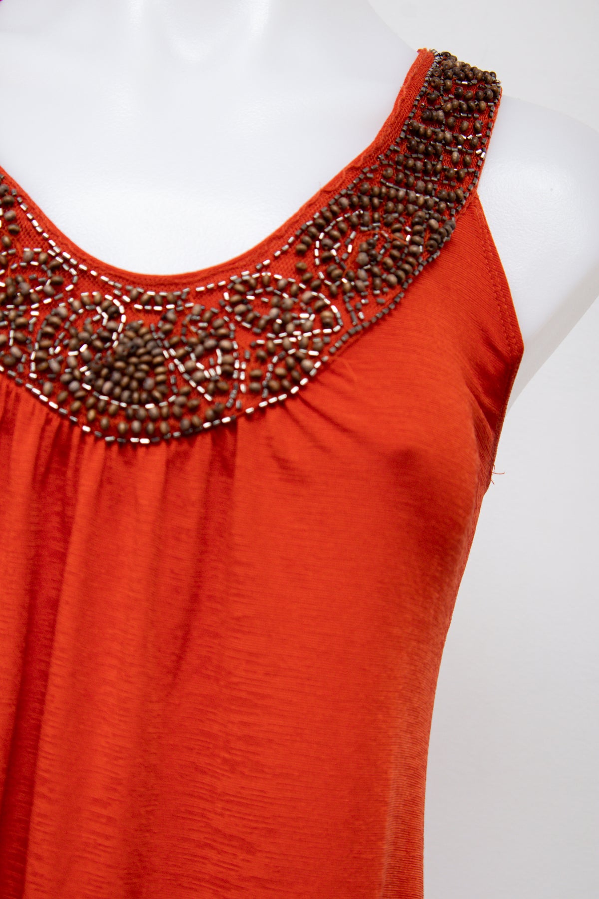 #016 Top Red | c. 209 | Size 12