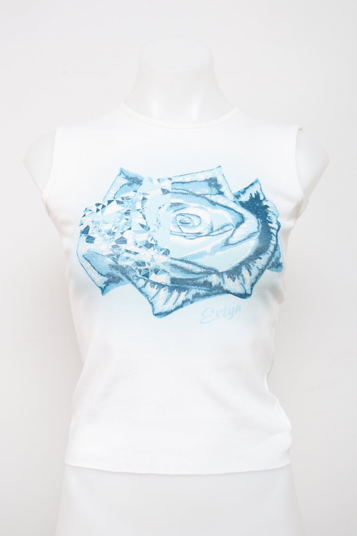 #070 Extyn T-shirt White | c. | Size 6/8